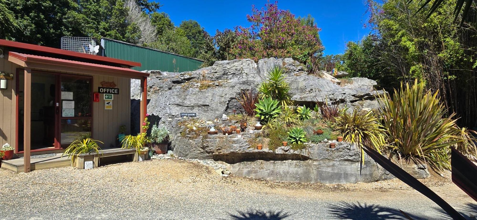 The Rocks Chalets Takaka Ngoại thất bức ảnh